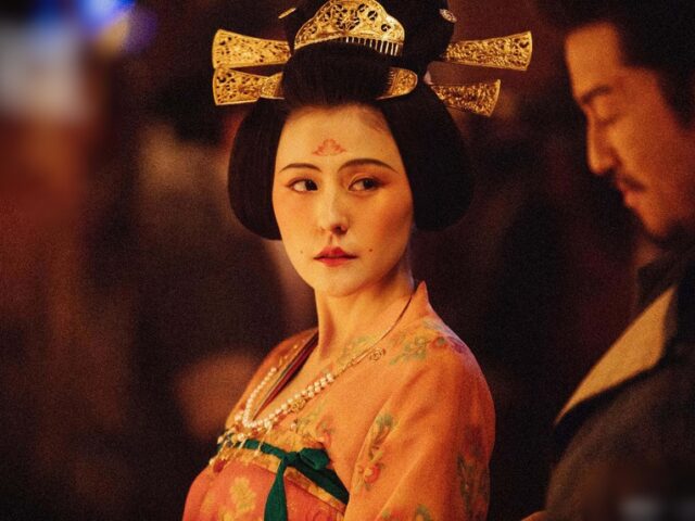 Đóa hoa lạ Nhiệt Y Trát